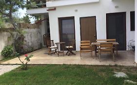 Peaceful Apartments In Elani